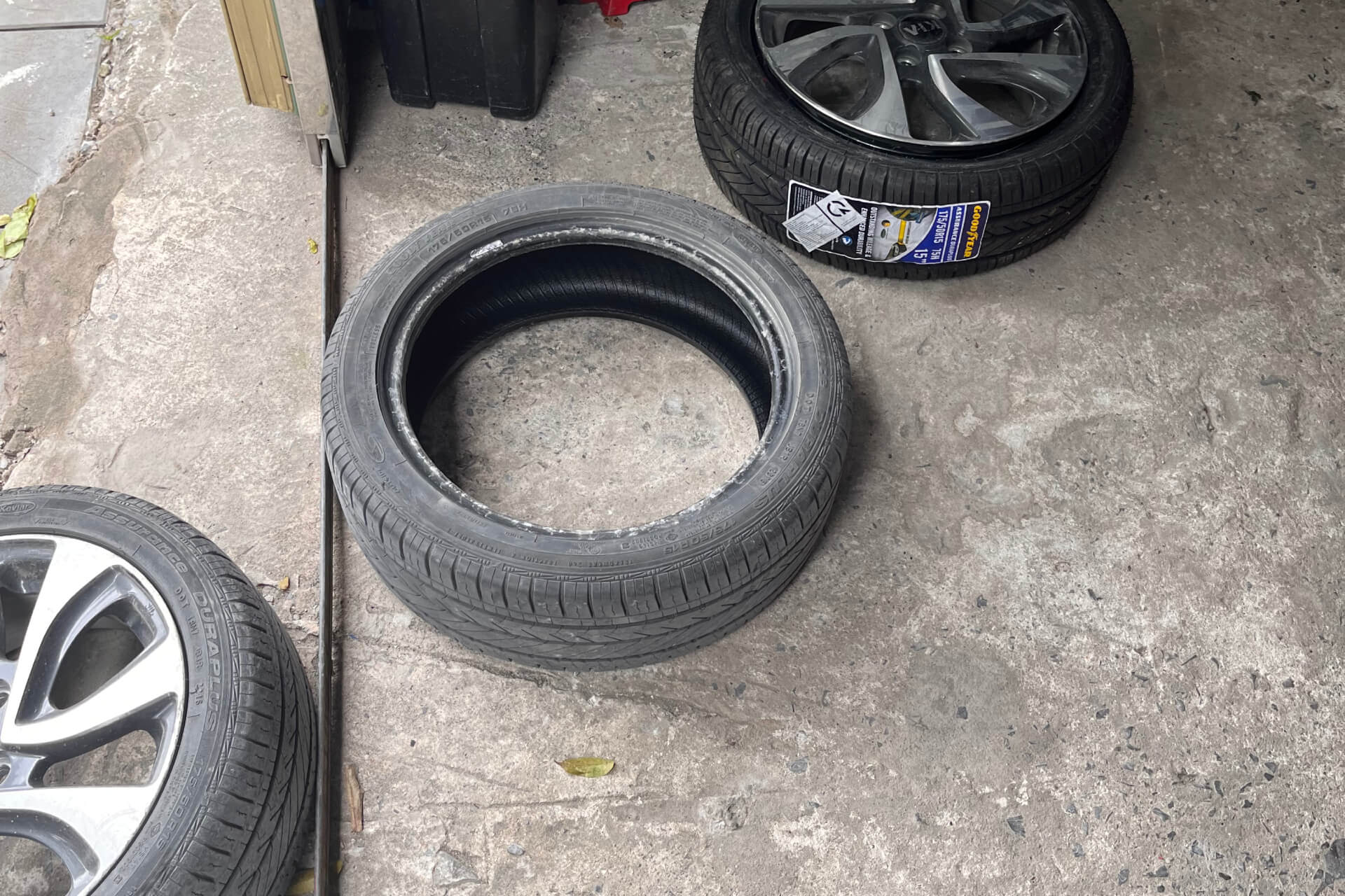I Made a DIY Tire Table (In About 2 Hours)